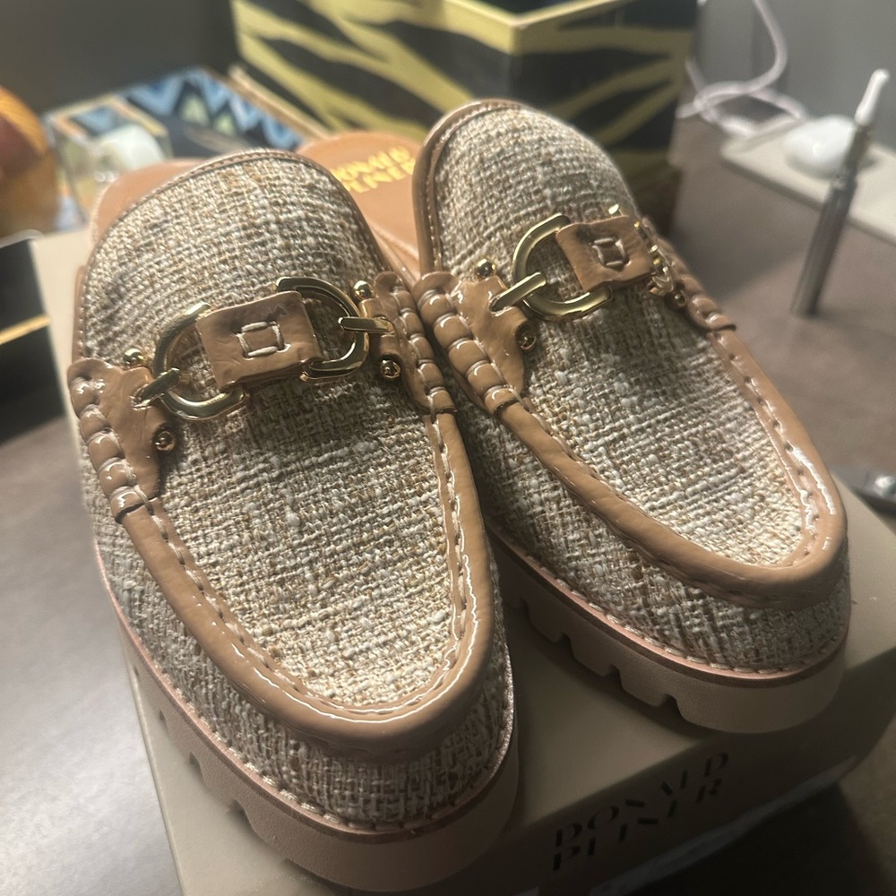 Donald J. Pliner Etta Mule Tan and Gold Loafers